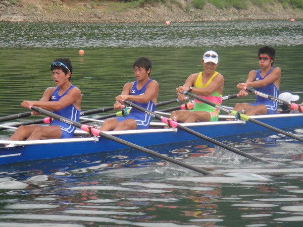 2012.8.19オリンピック代表選手：武田大作さん、来県し山田高校ボート部を指導 (2012年 今シーズンを振り返って) 岩手県立山田